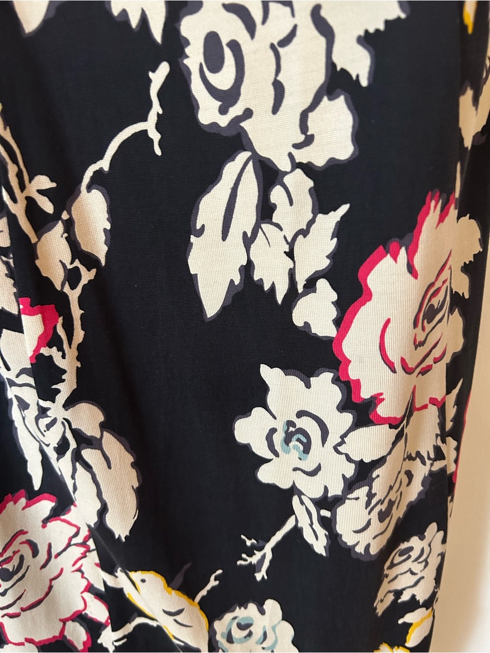 Diane Von Furstenberg Black Floral Slip Dress with Cream and Red Accents - Picture 7 of 7